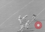 Image match de football New York United States USA, 1941, de la seconde 27 séquences d'archives historiques vidéo 65675046190
