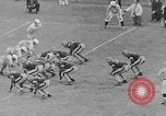 Standbild Fußballspiel Baltimore Maryland USA, 1941, aus Sekunde 5 historischem Filmmaterial Videoclip 65675046191