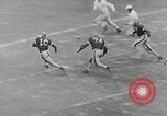 Standbild Fußballspiel Baltimore Maryland USA, 1941, aus Sekunde 21 historischem Filmmaterial Videoclip 65675046191