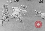 Standbild Fußballspiel Baltimore Maryland USA, 1941, aus Sekunde 26 historischem Filmmaterial Videoclip 65675046191