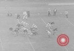 Standbild Fußballspiel Baltimore Maryland USA, 1941, aus Sekunde 41 historischem Filmmaterial Videoclip 65675046191