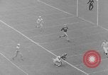 Standbild Fußballspiel Baltimore Maryland USA, 1941, aus Sekunde 45 historischem Filmmaterial Videoclip 65675046191