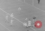 Standbild Fußballspiel Baltimore Maryland USA, 1941, aus Sekunde 48 historischem Filmmaterial Videoclip 65675046191