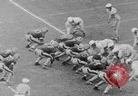 Standbild Fußballspiel Baltimore Maryland USA, 1941, aus Sekunde 52 historischem Filmmaterial Videoclip 65675046191