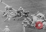 Standbild Fußballspiel Baltimore Maryland USA, 1941, aus Sekunde 54 historischem Filmmaterial Videoclip 65675046191