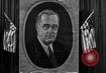 Standbild Poster von Präsident Franklin Roosevelt Philadelphia Pennsylvania USA, 1940, aus Sekunde 12 historischem Filmmaterial Videoclip 65675046214