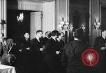 Standbild Abkommen über die Internationale Zivilluftfahrt Chicago Illinois USA, 1944, aus Sekunde 27 historischem Filmmaterial Videoclip 65675046225