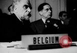 Standbild Abkommen über die Internationale Zivilluftfahrt Chicago Illinois USA, 1944, aus Sekunde 50 historischem Filmmaterial Videoclip 65675046225