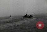 Immagine di Convoglio inglese salvataggi di marinai tedeschi Mare del Nord, 1940, secondo 54 filmato di repertorio 65675046229