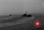 Immagine di Convoglio inglese salvataggi di marinai tedeschi Mare del Nord, 1940, secondo 56 filmato di repertorio 65675046229
