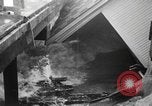 Image vagues dommages riverain de la propriété Redondo Beach California USA, 1940, de la seconde 21 séquences d'archives historiques vidéo 65675046230