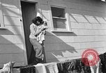 Image vagues dommages riverain de la propriété Redondo Beach California USA, 1940, de la seconde 27 séquences d'archives historiques vidéo 65675046230