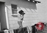 Image vagues dommages riverain de la propriété Redondo Beach California USA, 1940, de la seconde 29 séquences d'archives historiques vidéo 65675046230