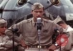 Immagine di US Army Air Forces Maggiore Robert Morgan United States USA, 1943, secondo 4 filmato di repertorio 65675046274