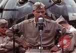 Immagine di US Army Air Forces Maggiore Robert Morgan United States USA, 1943, secondo 8 filmato di repertorio 65675046274