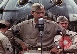Immagine di US Army Air Forces Maggiore Robert Morgan United States USA, 1943, secondo 26 filmato di repertorio 65675046274