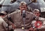 Immagine di US Army Air Forces Maggiore Robert Morgan United States USA, 1943, secondo 28 filmato di repertorio 65675046274