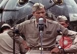 Immagine di US Army Air Forces Maggiore Robert Morgan United States USA, 1943, secondo 31 filmato di repertorio 65675046274