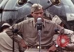 Immagine di US Army Air Forces Maggiore Robert Morgan United States USA, 1943, secondo 33 filmato di repertorio 65675046274