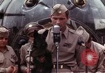 Immagine di US Army Air Forces Maggiore Robert Morgan United States USA, 1943, secondo 46 filmato di repertorio 65675046274