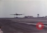 Standbild Memphis Belle summt Airfield United States USA, 1943, aus Sekunde 15 historischem Filmmaterial Videoclip 65675046275