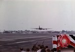 Standbild Memphis Belle summt Airfield United States USA, 1943, aus Sekunde 21 historischem Filmmaterial Videoclip 65675046275