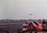 Standbild Memphis Belle summt Airfield United States USA, 1943, aus Sekunde 25 historischem Filmmaterial Videoclip 65675046275