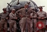 Standbild Memphis Belle Bassingbourn England, 1943, aus Sekunde 27 historischem Filmmaterial Videoclip 65675046276