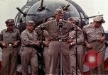 Standbild Memphis Belle Bassingbourn England, 1943, aus Sekunde 40 historischem Filmmaterial Videoclip 65675046276
