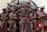 Standbild Memphis Belle Bassingbourn England, 1943, aus Sekunde 41 historischem Filmmaterial Videoclip 65675046276