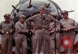Standbild Memphis Belle Bassingbourn England, 1943, aus Sekunde 43 historischem Filmmaterial Videoclip 65675046276