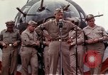 Standbild Memphis Belle Bassingbourn England, 1943, aus Sekunde 47 historischem Filmmaterial Videoclip 65675046276