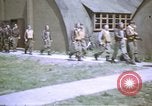 Immagine di B-17 equipaggio briefing Teatro europeo, 1943, secondo 5 filmato di repertorio 65675046289