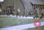 Immagine di B-17 equipaggio briefing Teatro europeo, 1943, secondo 6 filmato di repertorio 65675046289