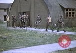 Immagine di B-17 equipaggio briefing Teatro europeo, 1943, secondo 7 filmato di repertorio 65675046289