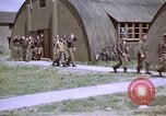 Immagine di B-17 equipaggio briefing Teatro europeo, 1943, secondo 29 filmato di repertorio 65675046289