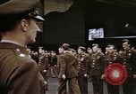 Standbild Memphis Belle crew dekoriert europäische Theater, 1943, aus Sekunde 35 historischem Filmmaterial Videoclip 65675046293