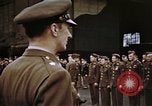 Standbild Memphis Belle crew dekoriert europäische Theater, 1943, aus Sekunde 37 historischem Filmmaterial Videoclip 65675046293