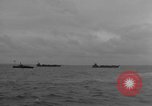 Immagine di US Navy Landing Craft sul D-Day Canale in inglese, 1944, secondo 11 filmato di repertorio 65675046304