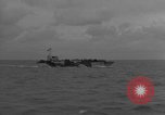 Immagine di US Navy Landing Craft sul D-Day Canale in inglese, 1944, secondo 15 filmato di repertorio 65675046304