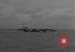 Immagine di US Navy Landing Craft sul D-Day Canale in inglese, 1944, secondo 18 filmato di repertorio 65675046304