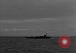 Immagine di US Navy Landing Craft sul D-Day Canale in inglese, 1944, secondo 61 filmato di repertorio 65675046304