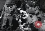 Immagine di Noi 1 soldati di fanteria a bordo delle navi ancorate in Inghilterra prima di D-Day Weymouth Inghilterra, 1944, secondo 37 filmato di repertorio 65675046308