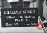 Immagine di Stati Uniti Costa display guardie fancy parrucchieri prima di D-Day Weymouth Inghilterra, 1944, secondo 1 filmato di repertorio 65675046309