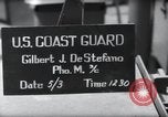 Immagine di Stati Uniti Costa display guardie fancy parrucchieri prima di D-Day Weymouth Inghilterra, 1944, secondo 3 filmato di repertorio 65675046309