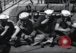 Immagine di Stati Uniti Costa display guardie fancy parrucchieri prima di D-Day Weymouth Inghilterra, 1944, secondo 15 filmato di repertorio 65675046309