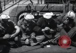 Immagine di Stati Uniti Costa display guardie fancy parrucchieri prima di D-Day Weymouth Inghilterra, 1944, secondo 19 filmato di repertorio 65675046309