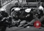 Immagine di Stati Uniti Costa display guardie fancy parrucchieri prima di D-Day Weymouth Inghilterra, 1944, secondo 21 filmato di repertorio 65675046309