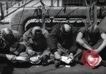 Immagine di Stati Uniti Costa display guardie fancy parrucchieri prima di D-Day Weymouth Inghilterra, 1944, secondo 40 filmato di repertorio 65675046309