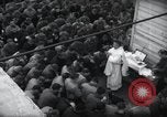 Standbild Der Militärkaplan (katholischen) führt die hl Messe während Zweiten Weltkrieg Weymouth England, 1944, aus Sekunde 43 historischem Filmmaterial Videoclip 65675046311